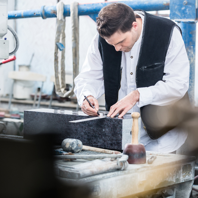 La marbrerie funéraire des Pompes Funèbres Faucheron